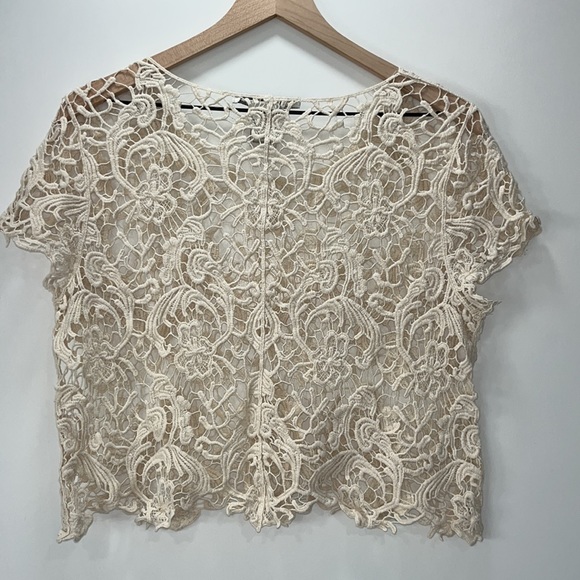 American Rag Lace Top - Picture 2 of 9
